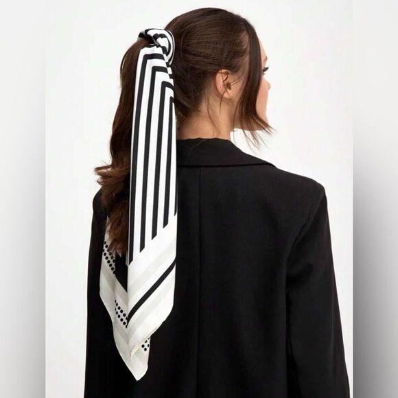 striped scarf S17 - Picture 5 of 8